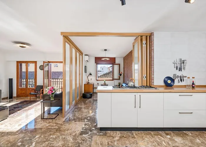 Mary In By Solaga Homes Apartment *